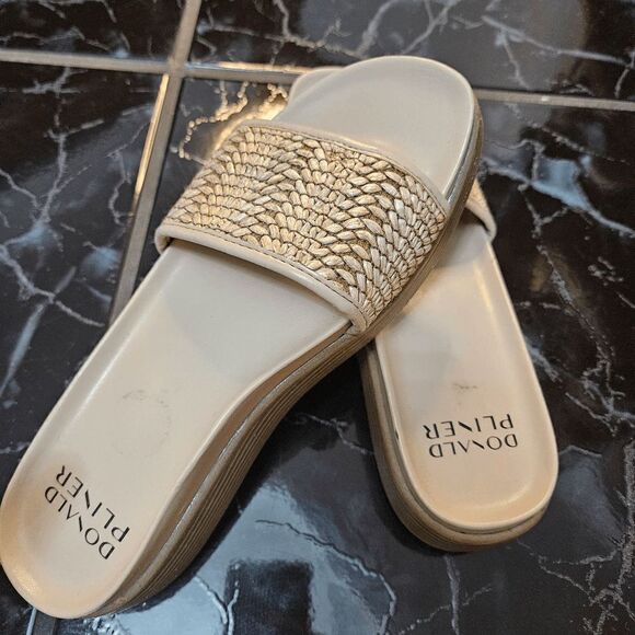 Donald Plinner Sandals - Picture 8 of 8
